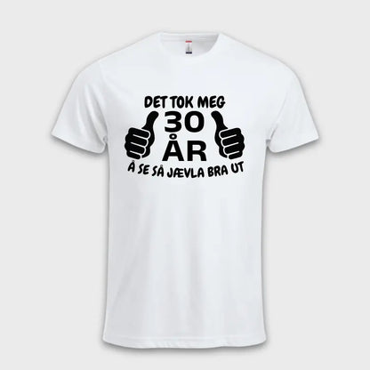 Det tok meg 30 år å se så bra ut - hvit