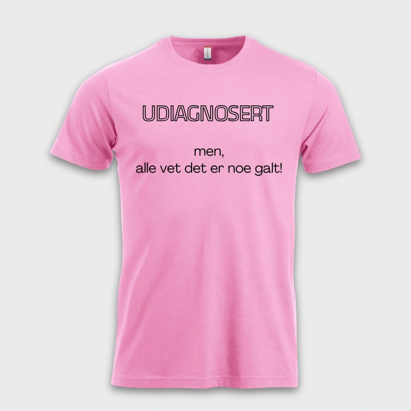 UDIAGNOSERT_men_alle_vet_at_det_er_noe_galt_rosa