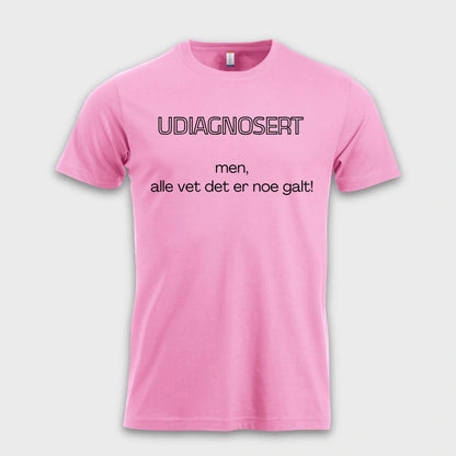 UDIAGNOSERT_men_alle_vet_at_det_er_noe_galt_rosa